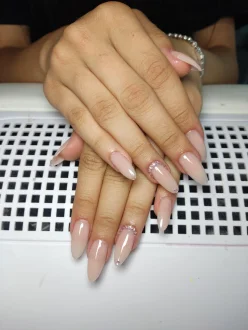 tunali-tinaz-guzellik-salonu.cropped.350×330